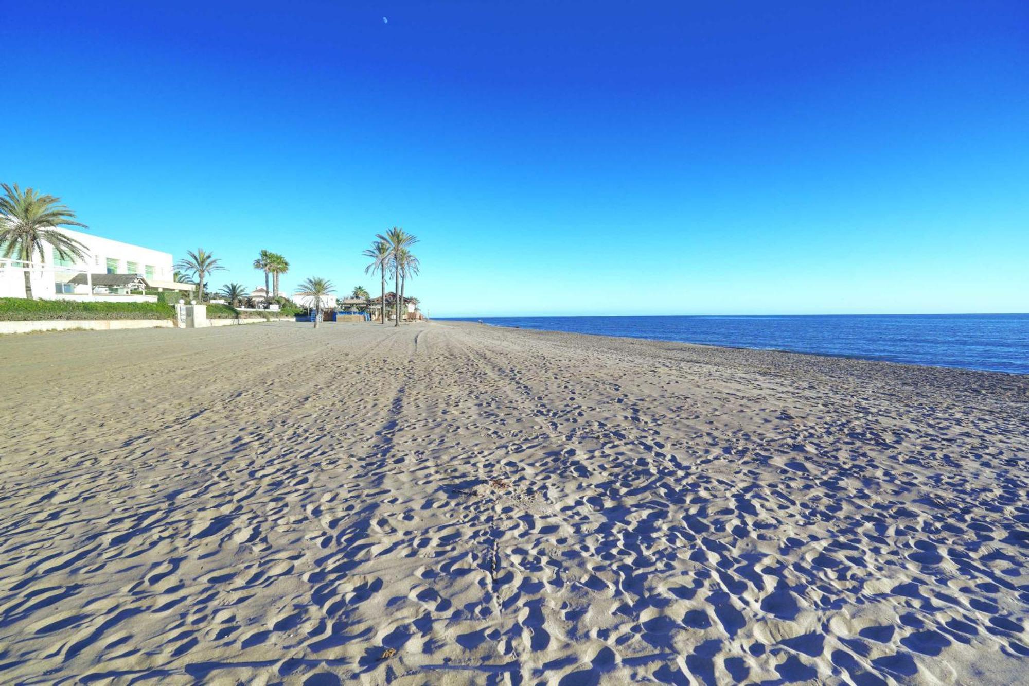 1104 First Line Beach Apartment Golden Beach Pool Marbella Exterior photo