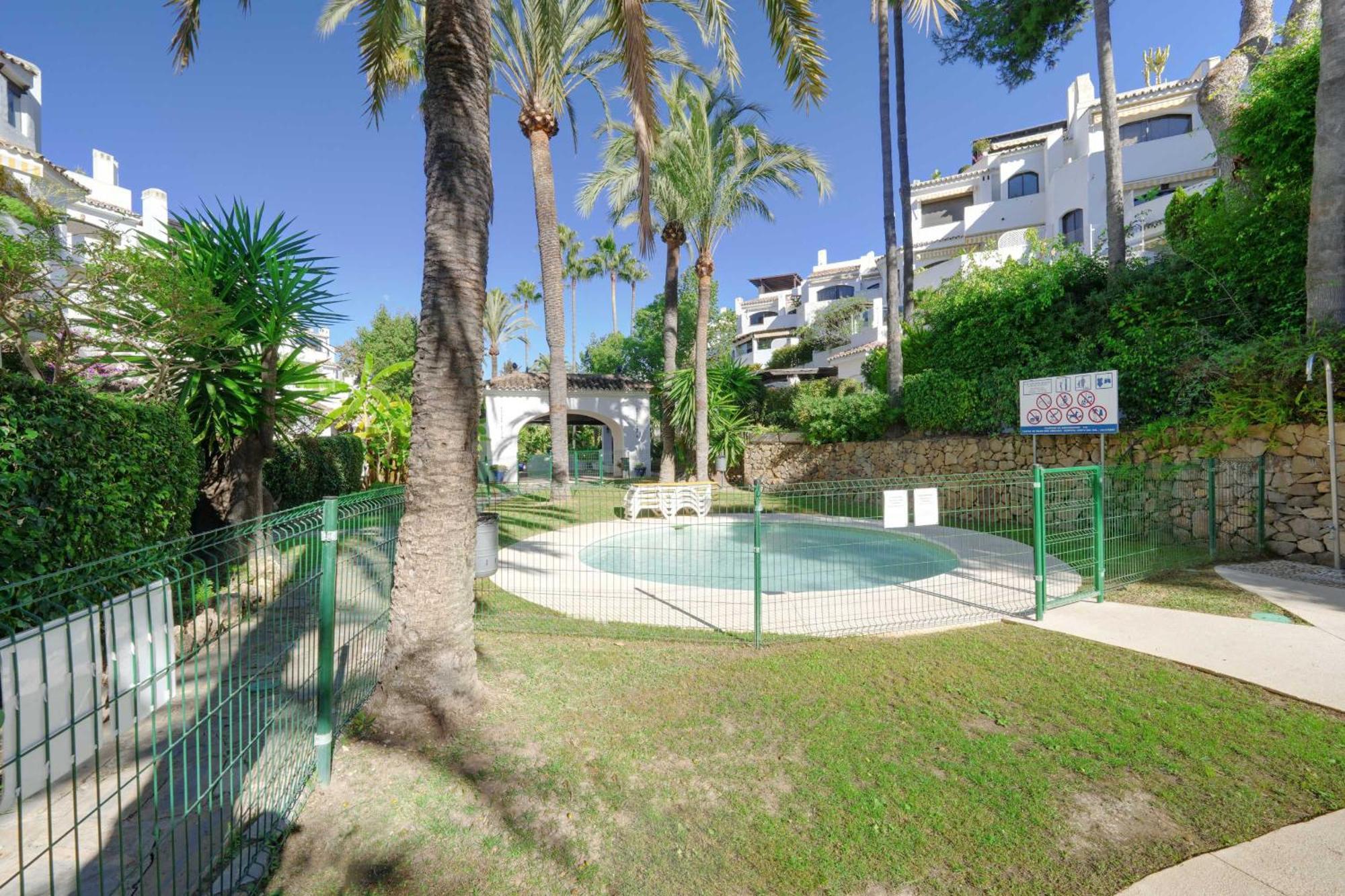 1104 First Line Beach Apartment Golden Beach Pool Marbella Exterior photo